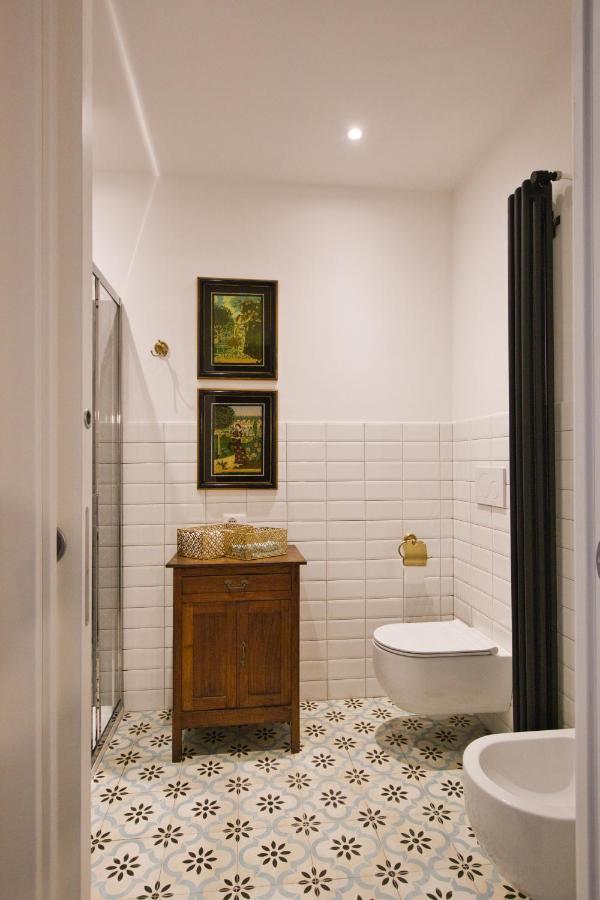 Suite Sul Lago 内米 外观 照片