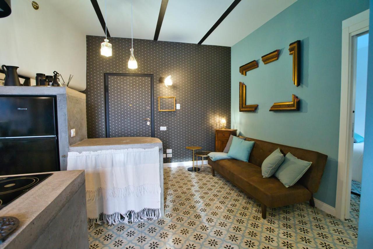 Suite Sul Lago 内米 外观 照片